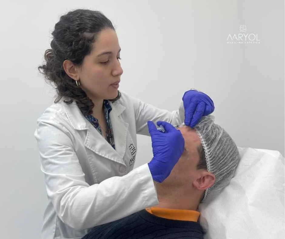 Conclusión de la aplicación del tratamiento rejuvenecedor de toxina botulínica en Miraflores Lima