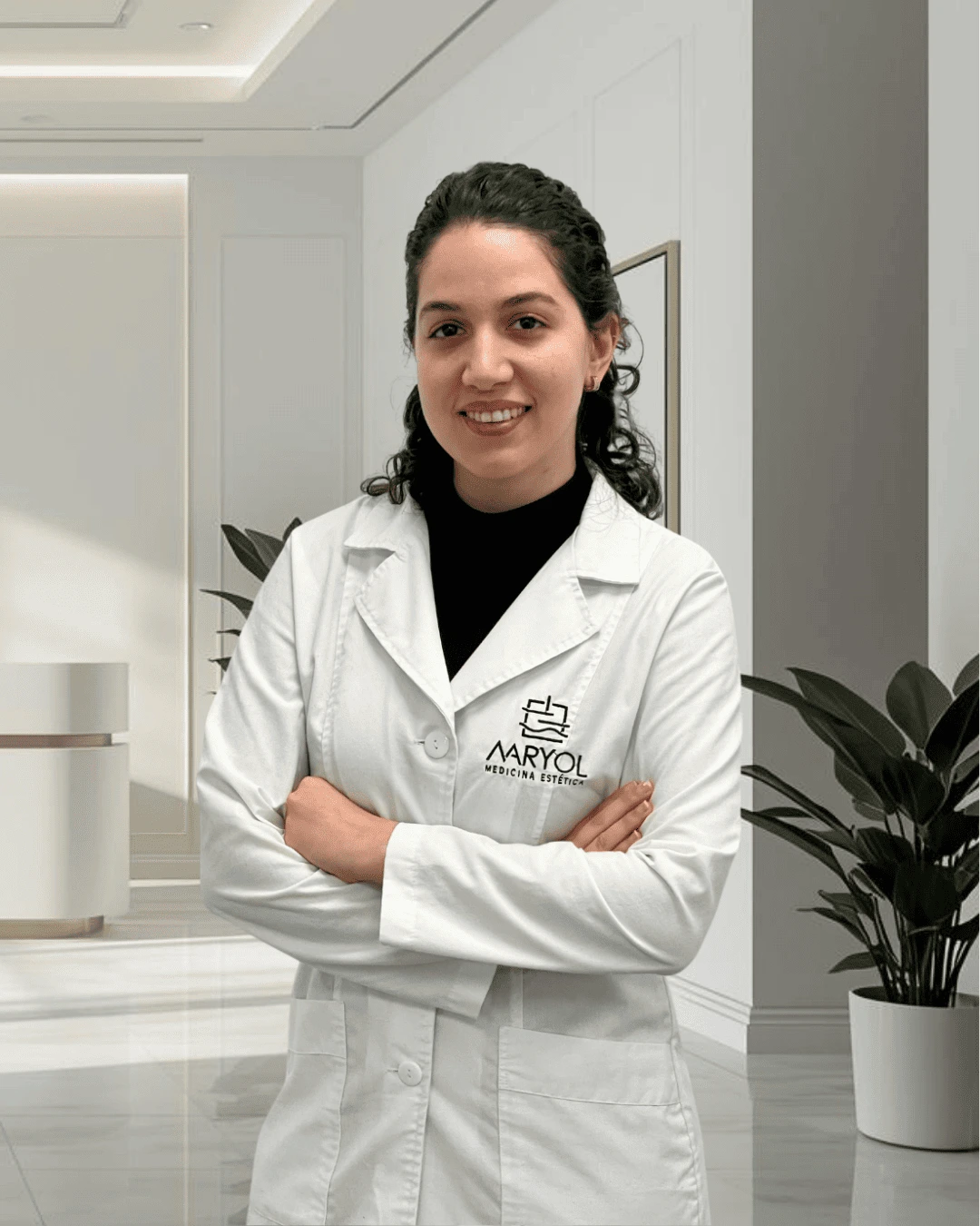 Dra Nairuz Chaya